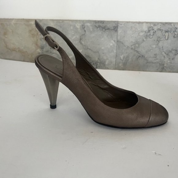 CHANEL Leather Grey Metallic Style Slingback Heels - Picture 5 of 6